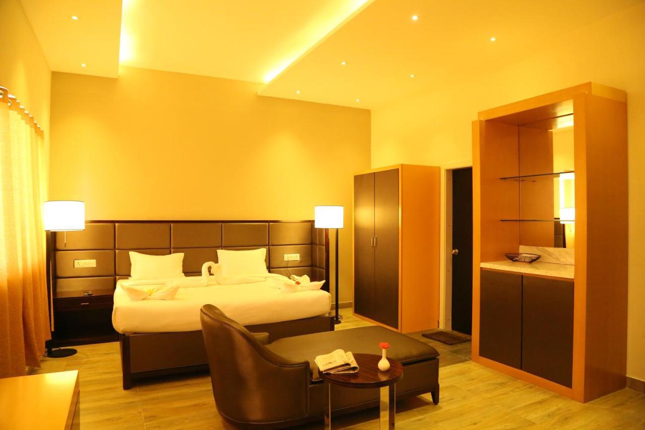 Hotel Queens Inn Velankanni Ngoại thất bức ảnh