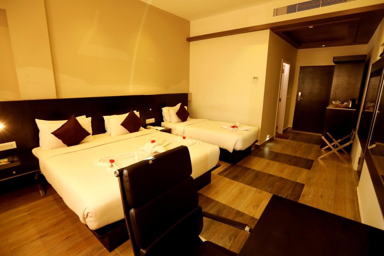 Hotel Queens Inn Velankanni Ngoại thất bức ảnh
