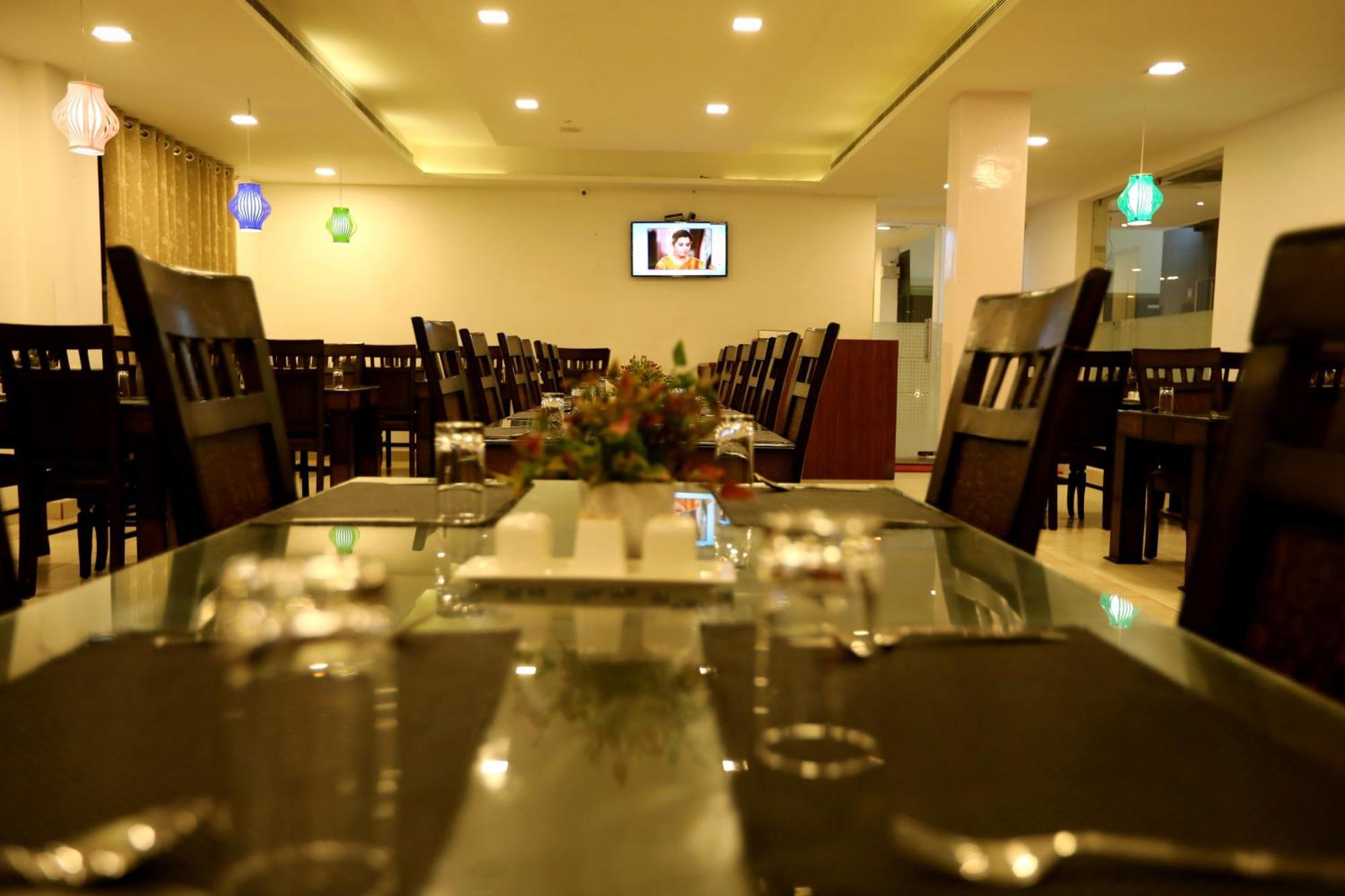 Hotel Queens Inn Velankanni Ngoại thất bức ảnh