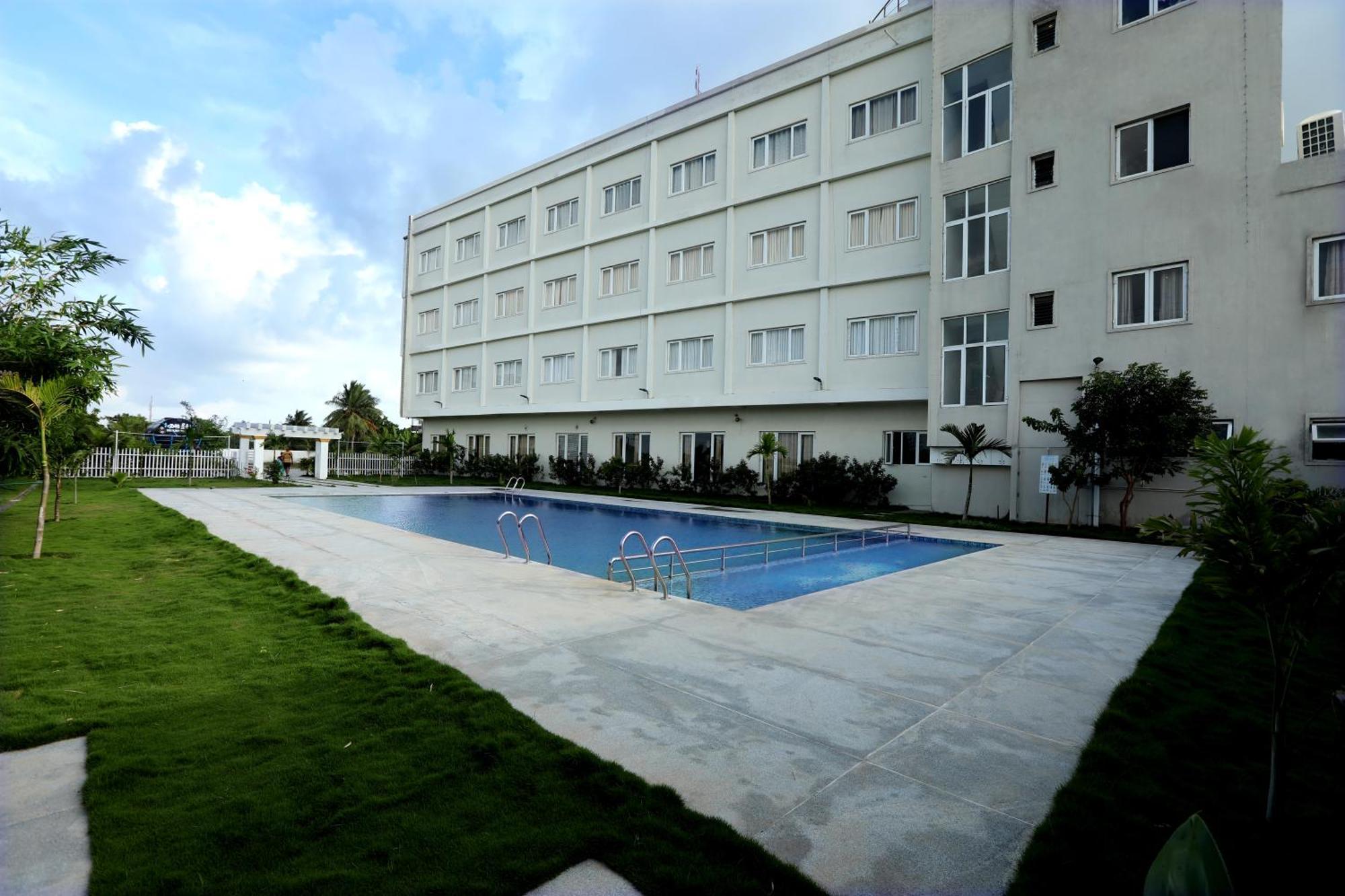 Hotel Queens Inn Velankanni Ngoại thất bức ảnh