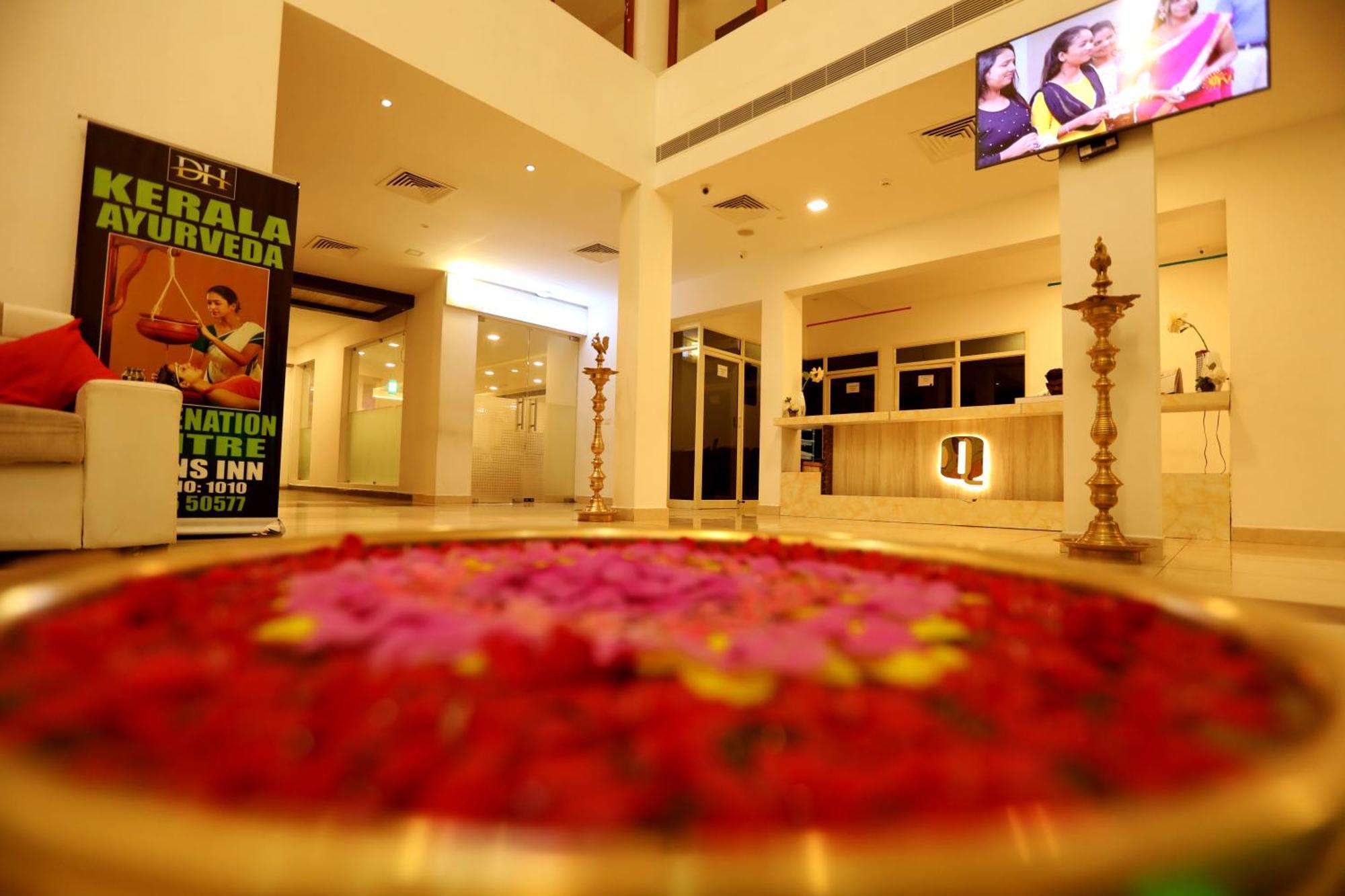 Hotel Queens Inn Velankanni Ngoại thất bức ảnh