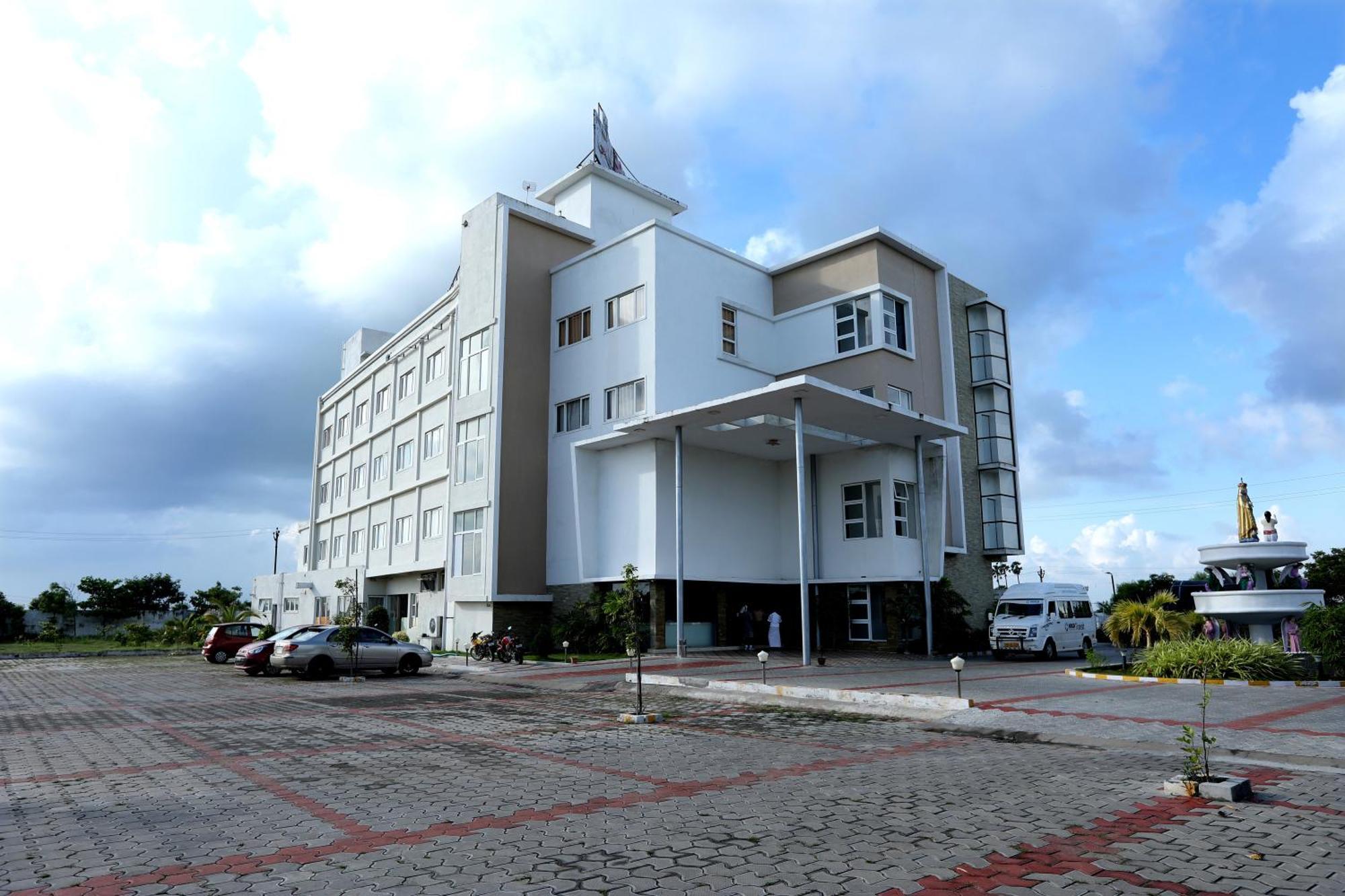 Hotel Queens Inn Velankanni Ngoại thất bức ảnh