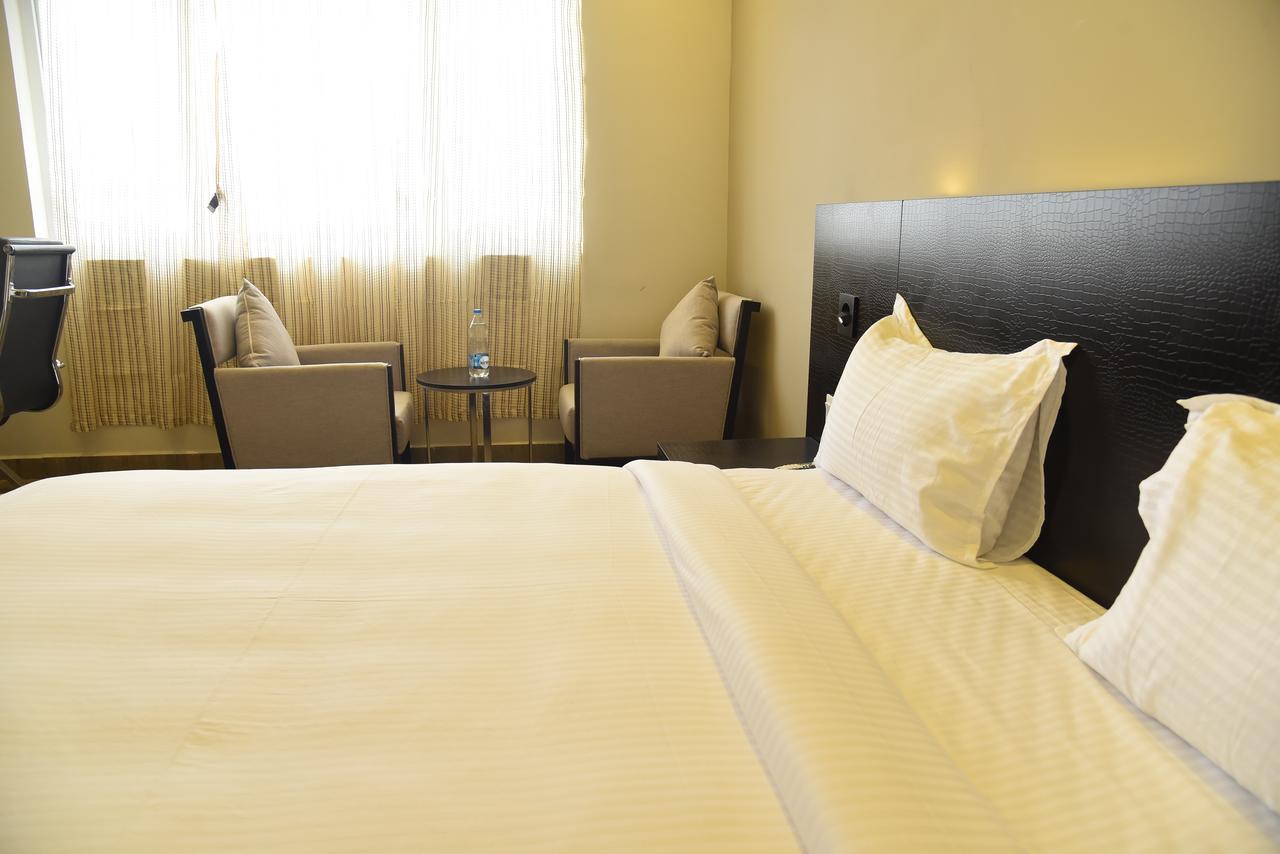 Hotel Queens Inn Velankanni Ngoại thất bức ảnh