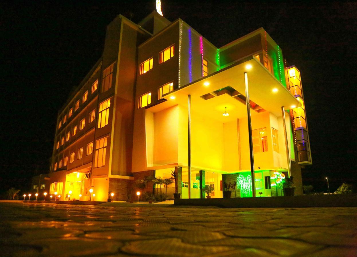 Hotel Queens Inn Velankanni Ngoại thất bức ảnh