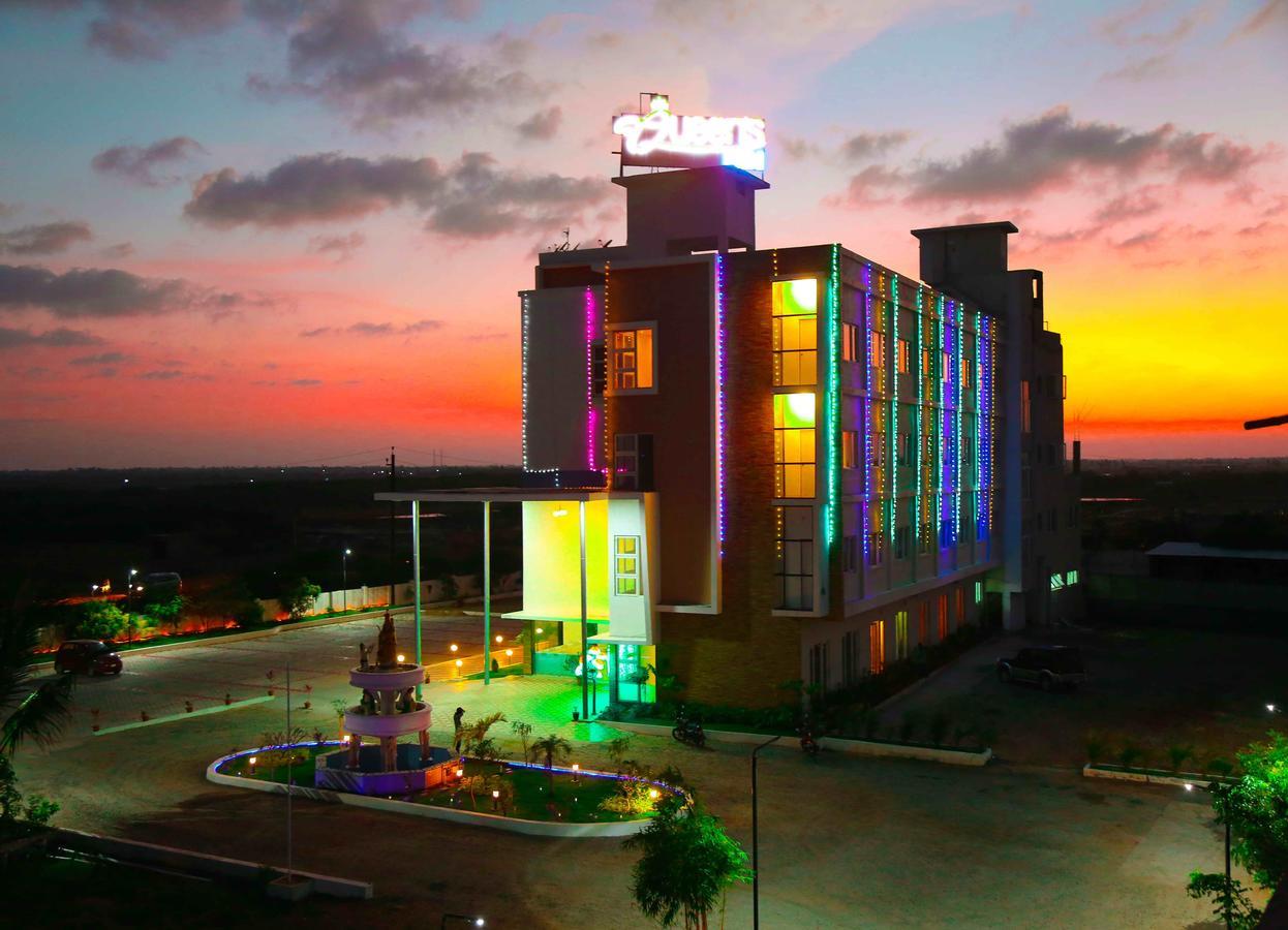 Hotel Queens Inn Velankanni Ngoại thất bức ảnh