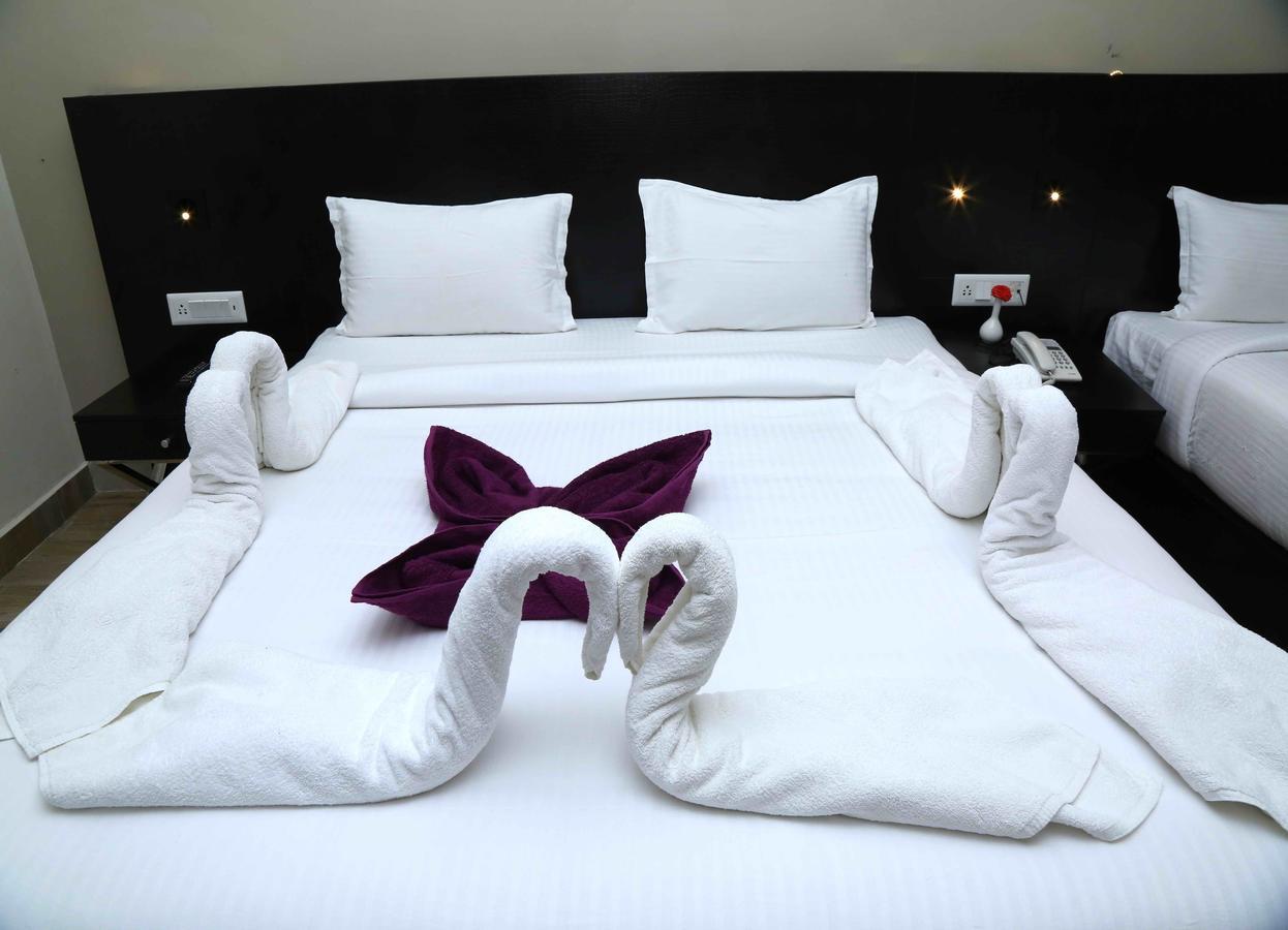 Hotel Queens Inn Velankanni Ngoại thất bức ảnh