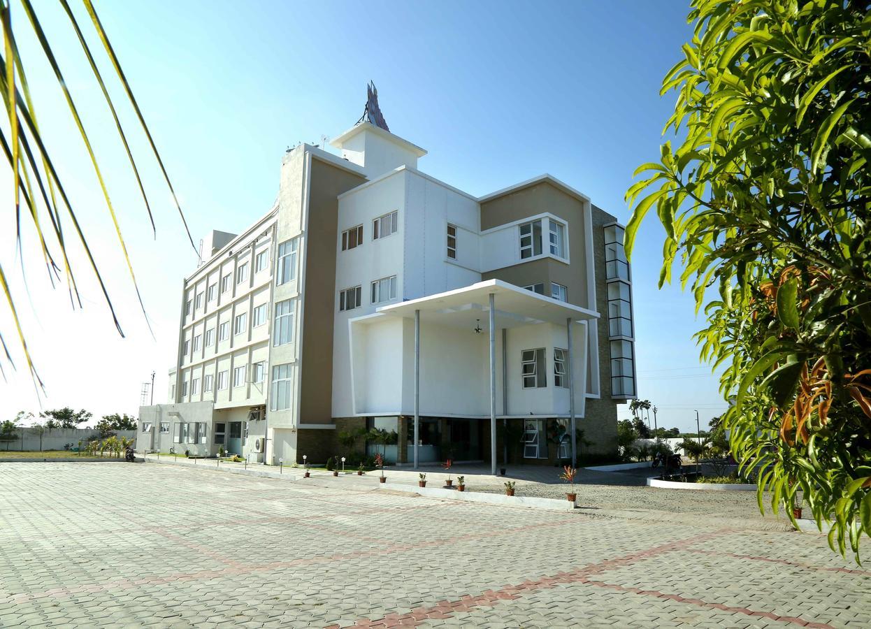 Hotel Queens Inn Velankanni Ngoại thất bức ảnh