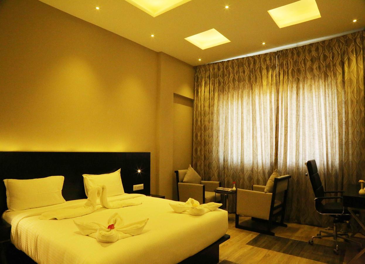 Hotel Queens Inn Velankanni Ngoại thất bức ảnh